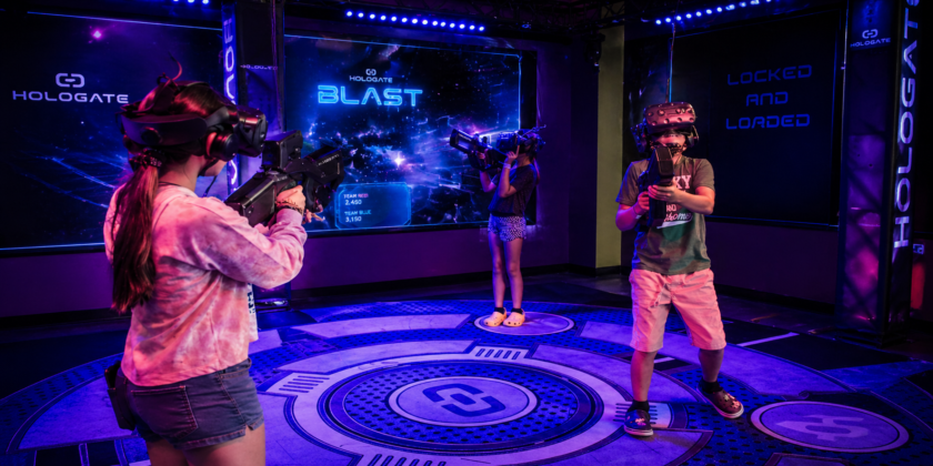 Ketika Teknologi Menghapus Batas Dunia Nyata dan Virtual
